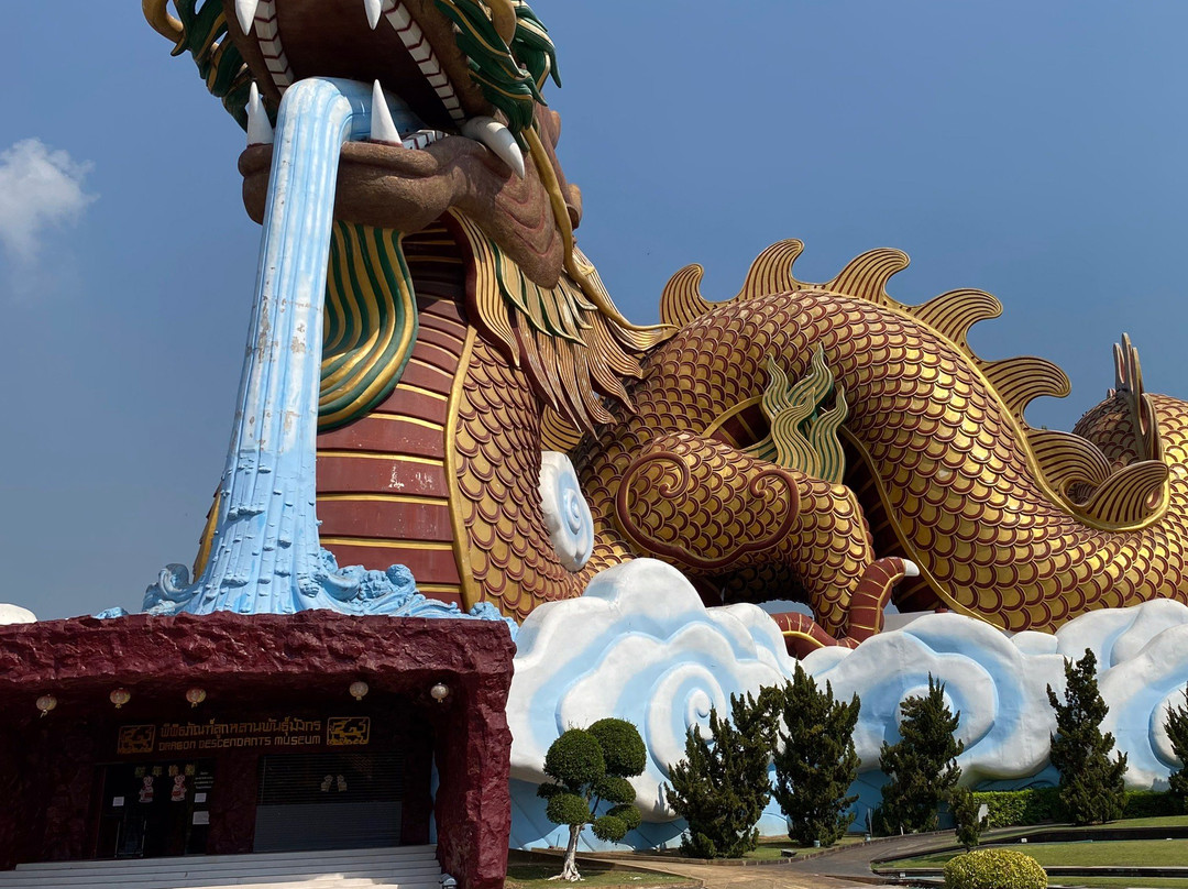 The Celestial Dragon Village-素攀武里必去景点