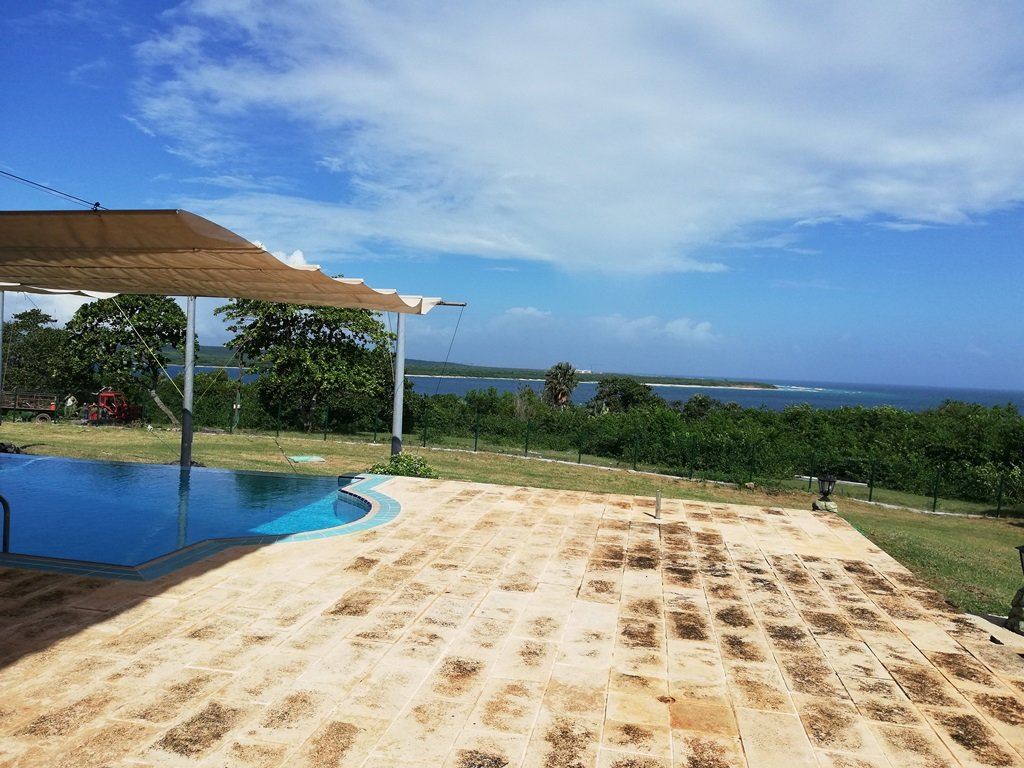 Villa Cayo Saetia-泳池