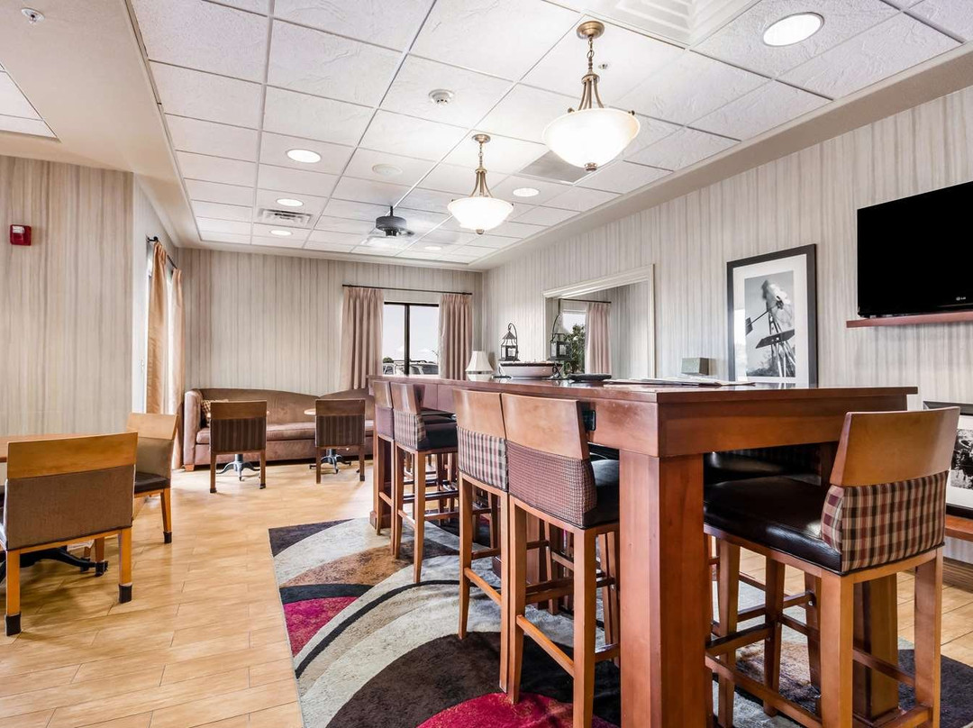 Hampton Inn Derby Wichita Southeast主图