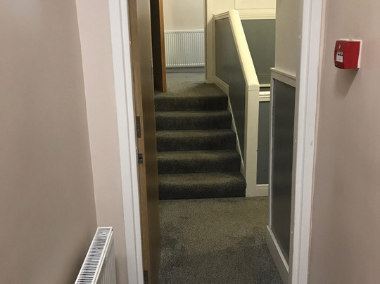 The Commercial Hotel主图