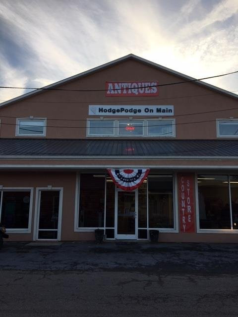 Pounding Mill旅游景点-Hodgepodge on Main