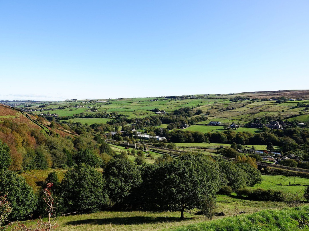 Hill Top Slaithwaite Reservoir-Slaithwaite必去景点