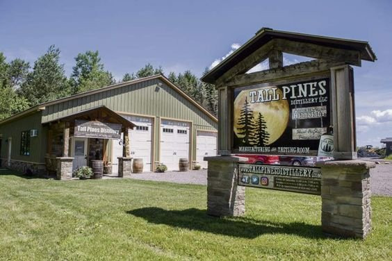 Tall Pines Distillery景点图片