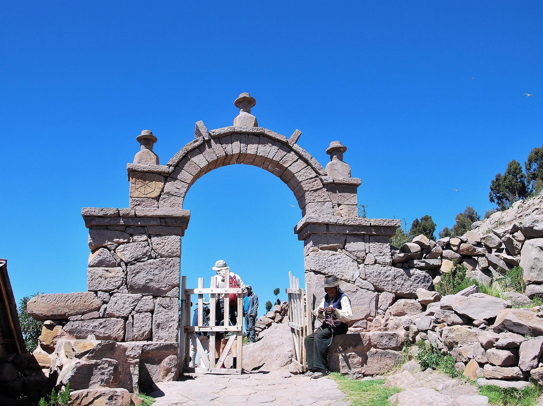 Main Gate-Taquile Island必去景点