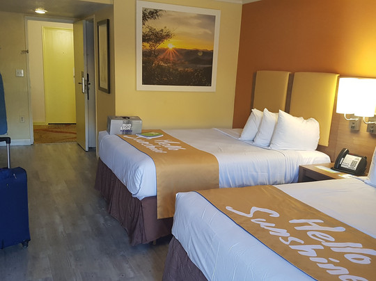 棕榈泉戴斯酒店主图