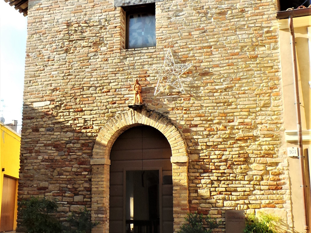 Chiesa di San Pietro in Episcopio-法诺必去景点