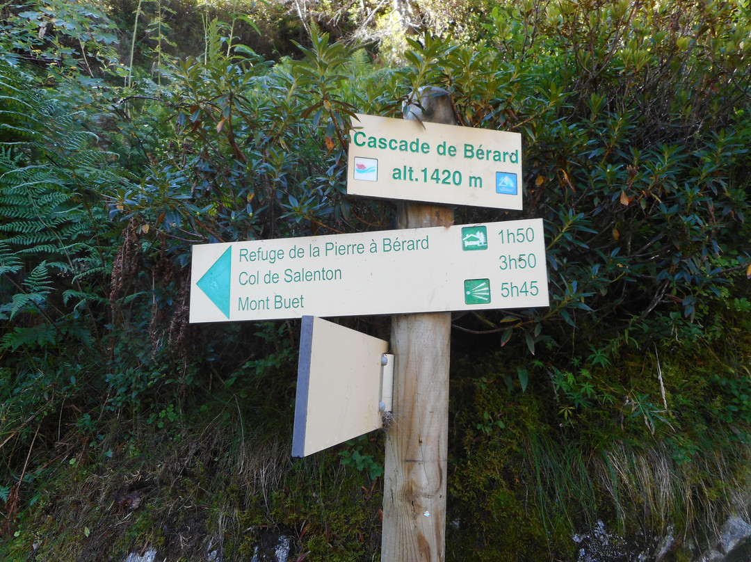 Sentier de la cascade de Berard-Vallorcine必去景点