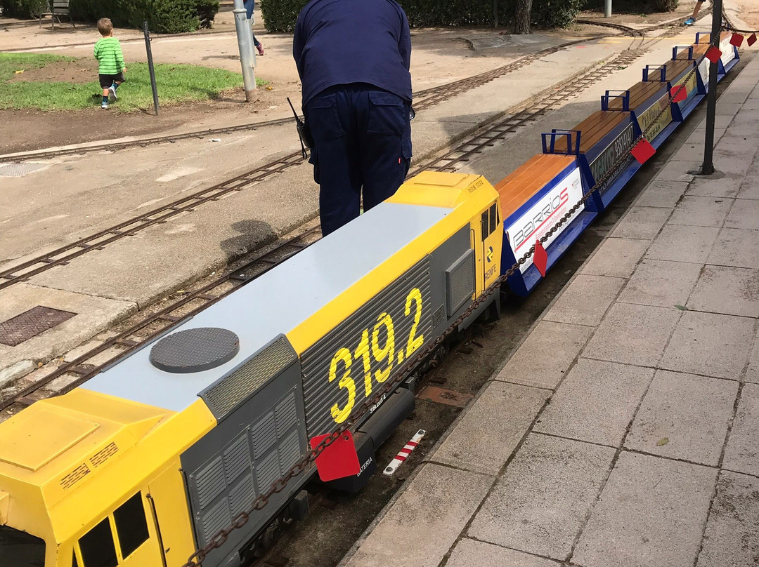 Passeig Ribes Roges-比利亚努埃瓦－赫尔特鲁必去景点