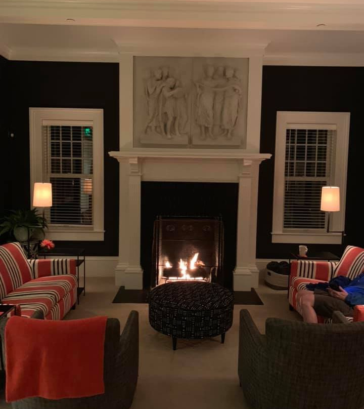 Wallcourt Hall主图