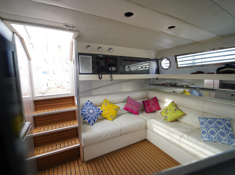 Charterlink-卡塔尼亚必去景点