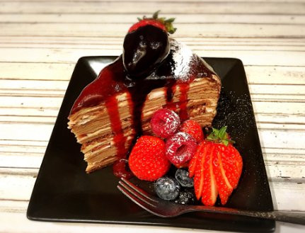 LOL DINING ＆ PATISSERIE