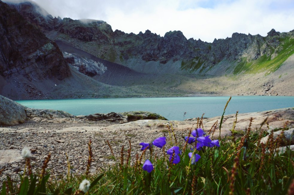 Lac de l'Eychauda景点图片