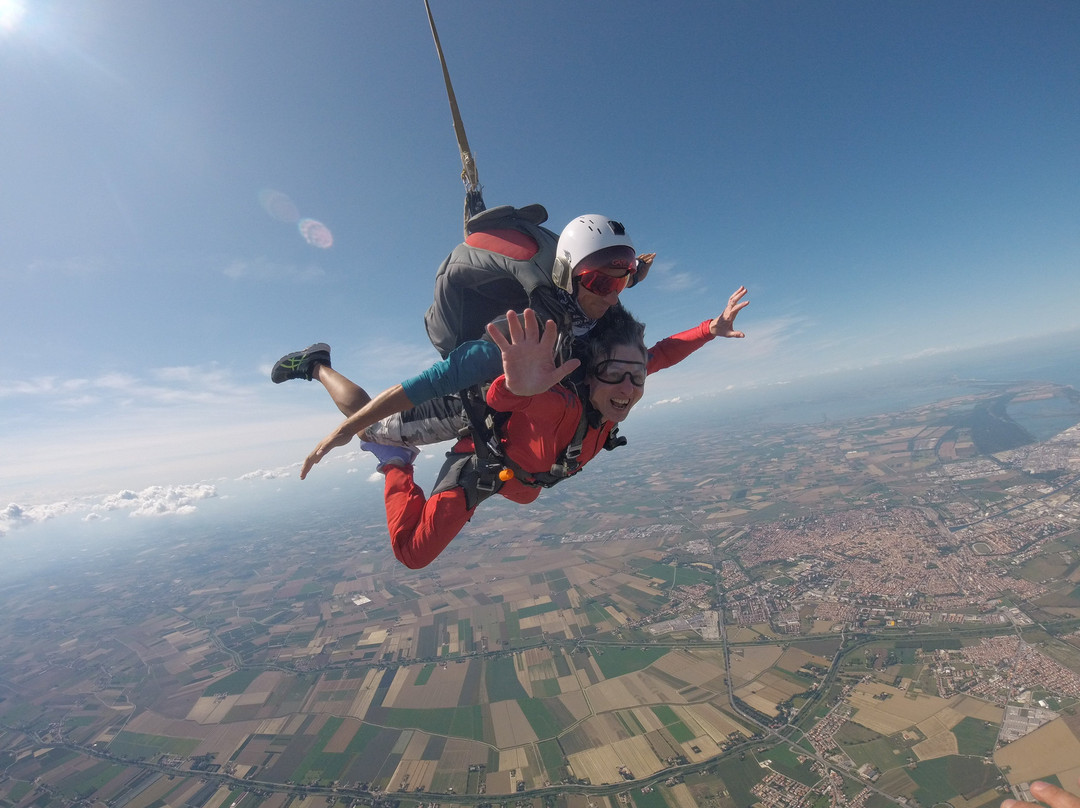 Skydive Pull Out Ravenna景点图片