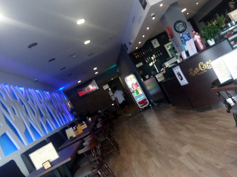 Fat Cats Transfers-阿尔布赞拉必去景点