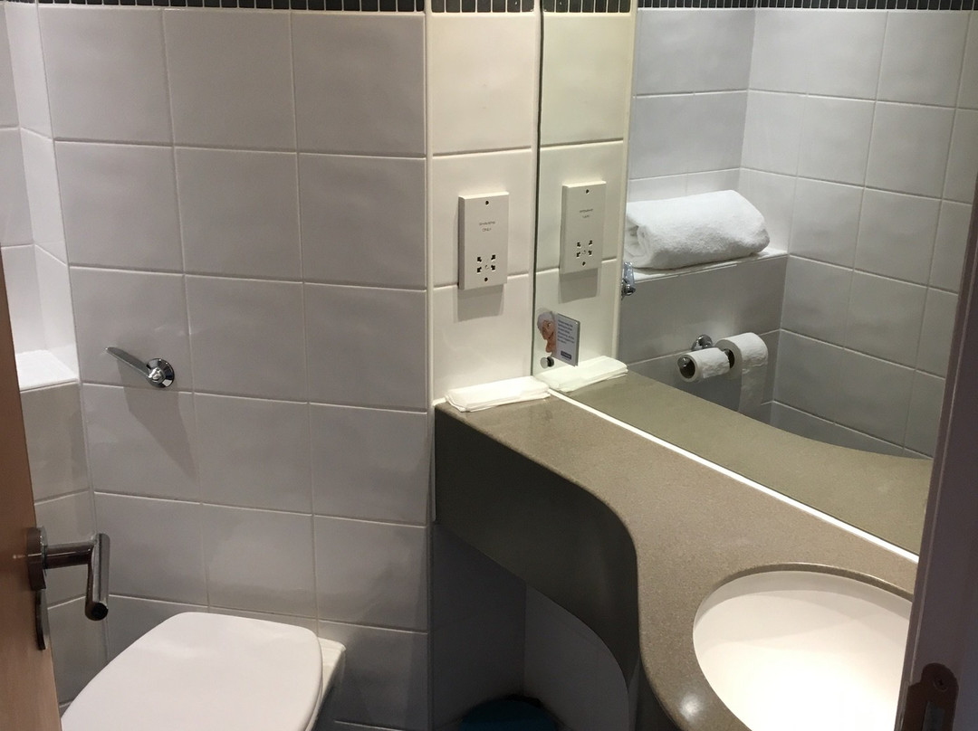 戴斯德比酒店主图