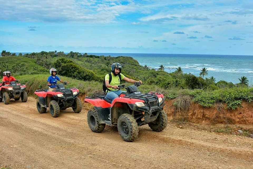 Delgado Taxi Tours-苏莎亚必去景点