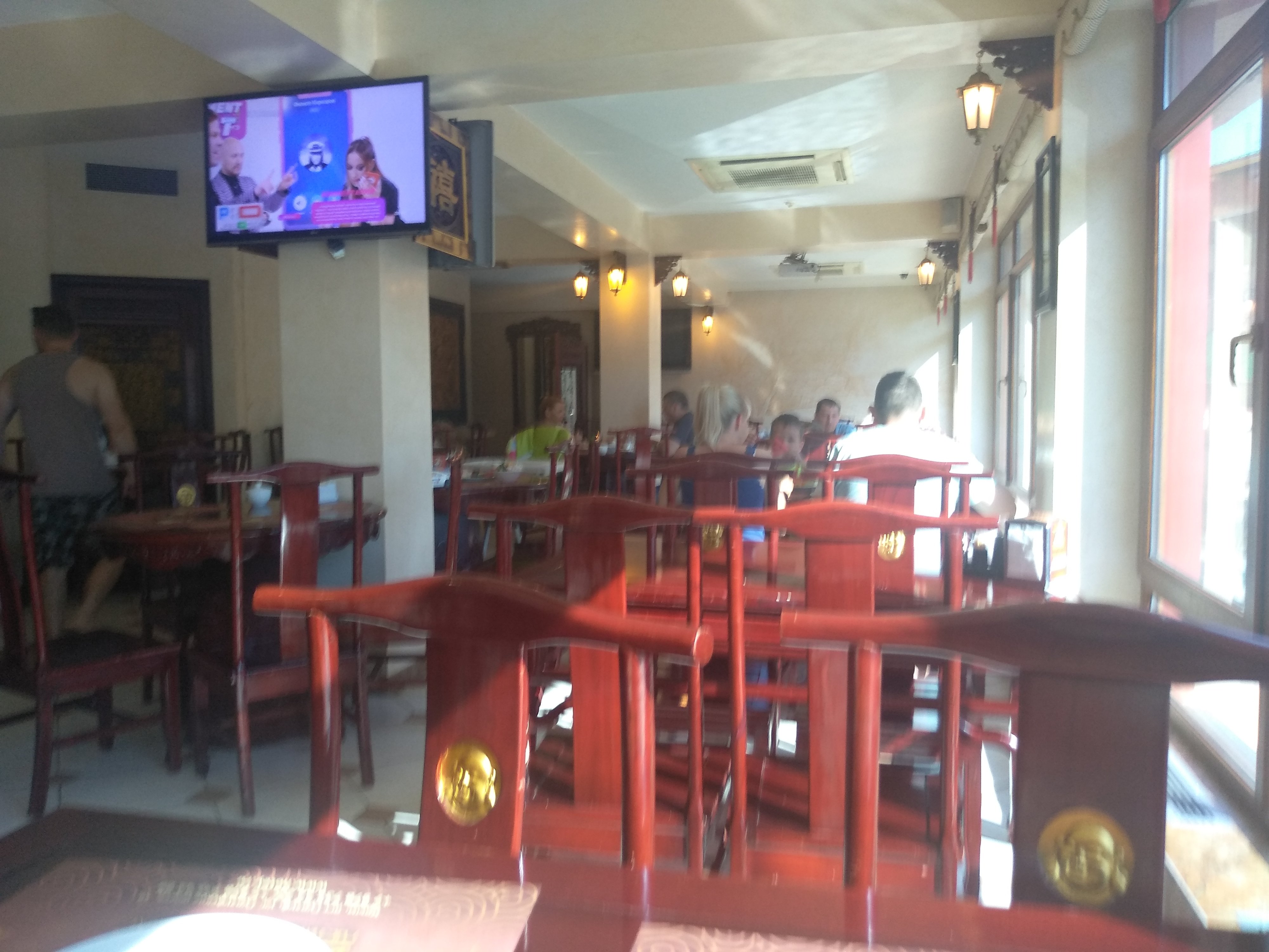 Veseliy Hotey-餐饮