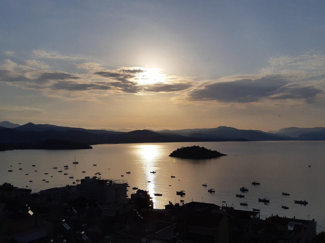 John & George Hotel主图