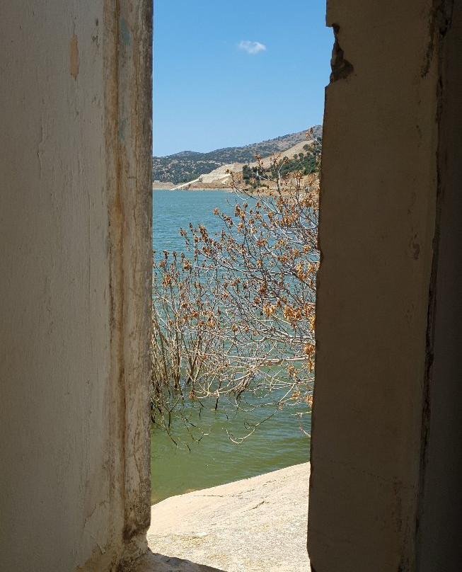 Sfendili-Potamies必去景点