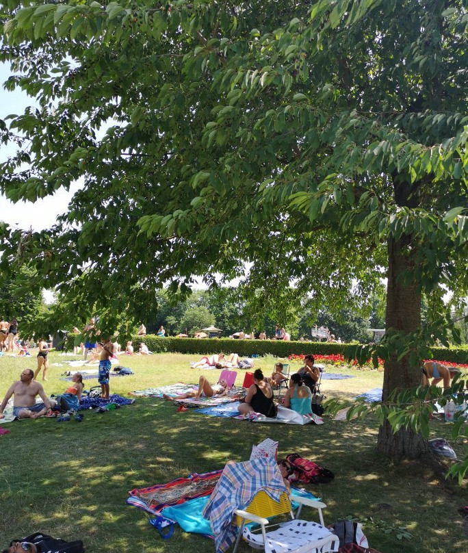 Badezentrum Ringallee-吉森必去景点