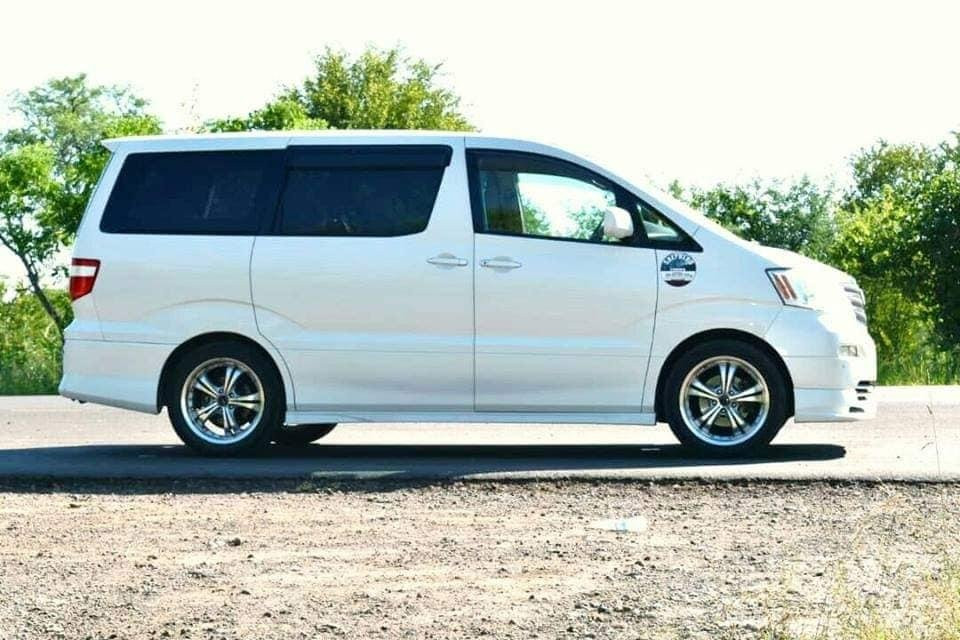 Shepherd Taxi and Tours-李文斯顿必去景点