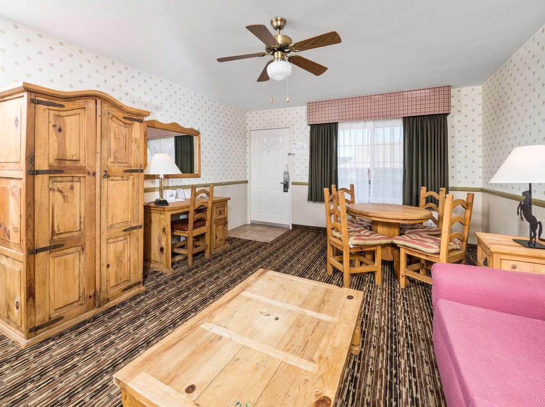 Days Inn by Wyndham Lebec主图