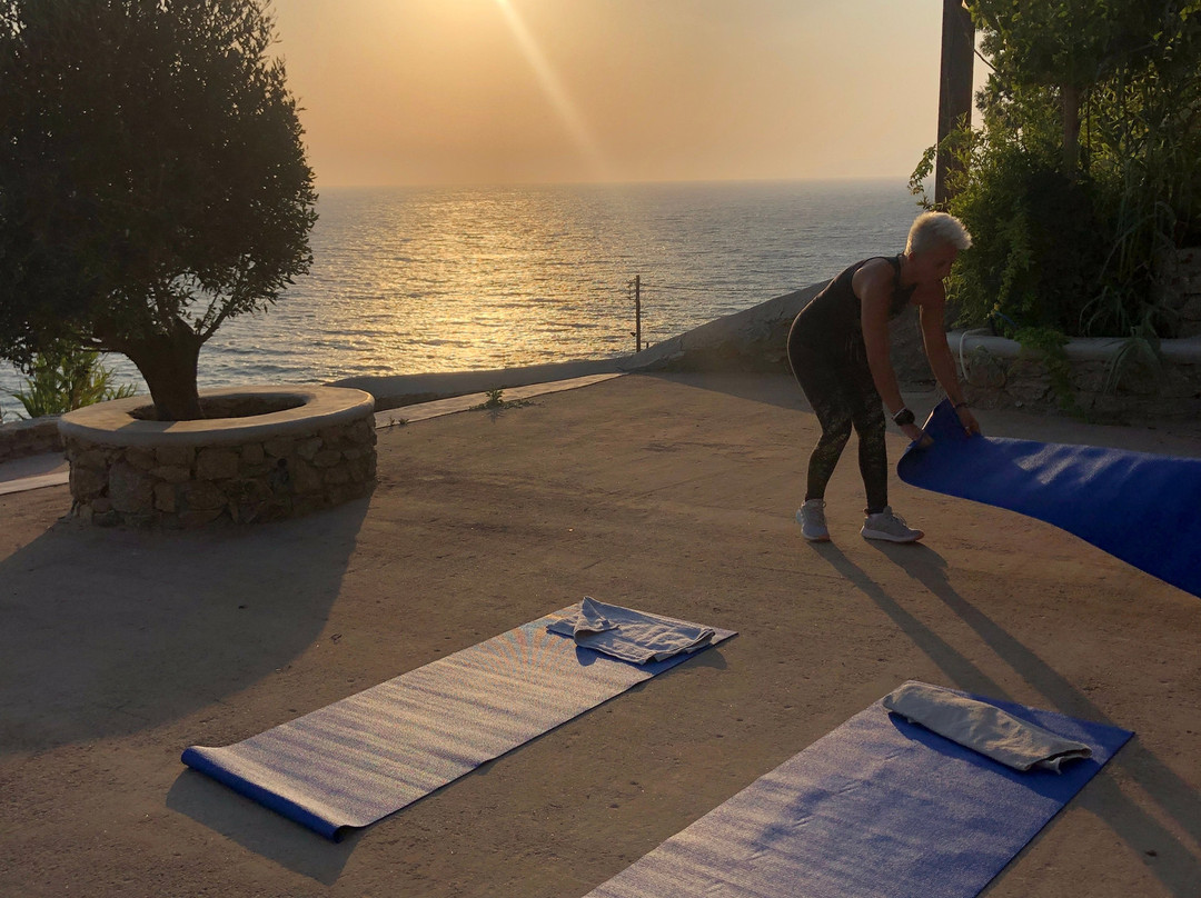 Yoga Mykonos-米克诺斯镇必去景点