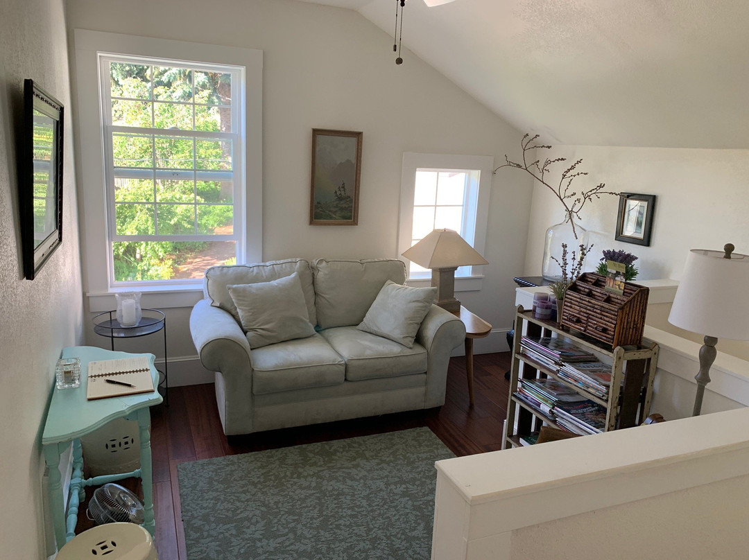 Mt. Hood Bed and Breakfast主图