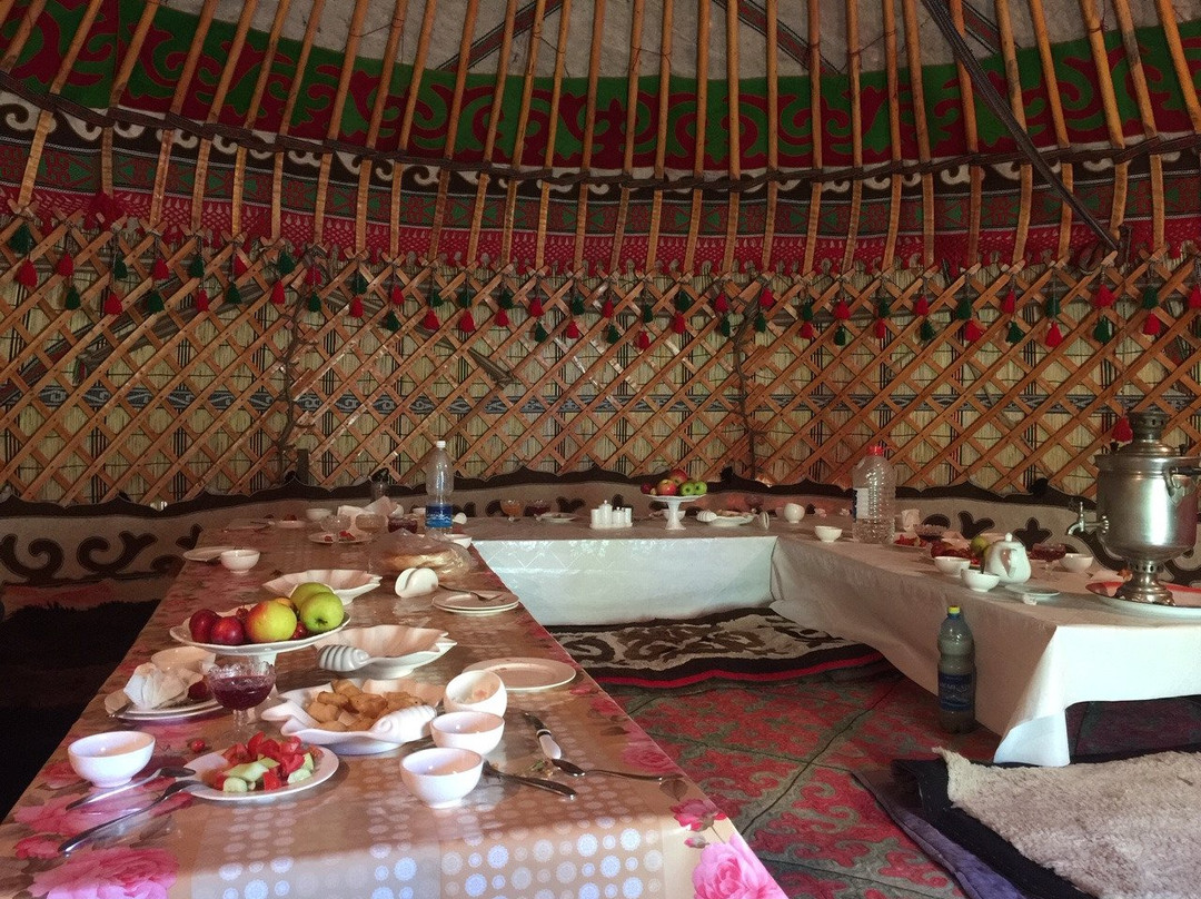 Yurt camp Shatyly