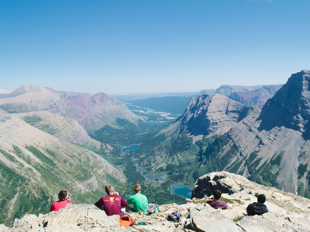 Swiftcurrent Pass Hike景点图片