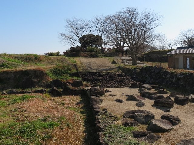 Hara Castle Ruin景点图片