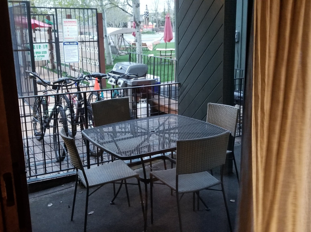 波尼快捷汽车旅馆主图