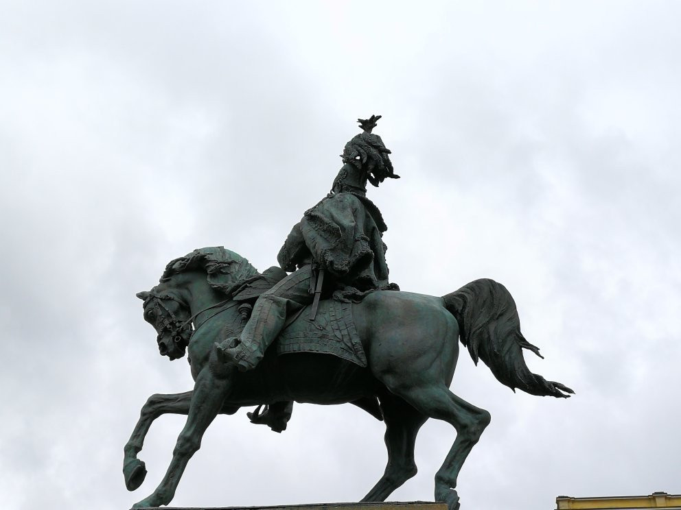 Statua Vittorio Emanuele II-诺瓦拉必去景点