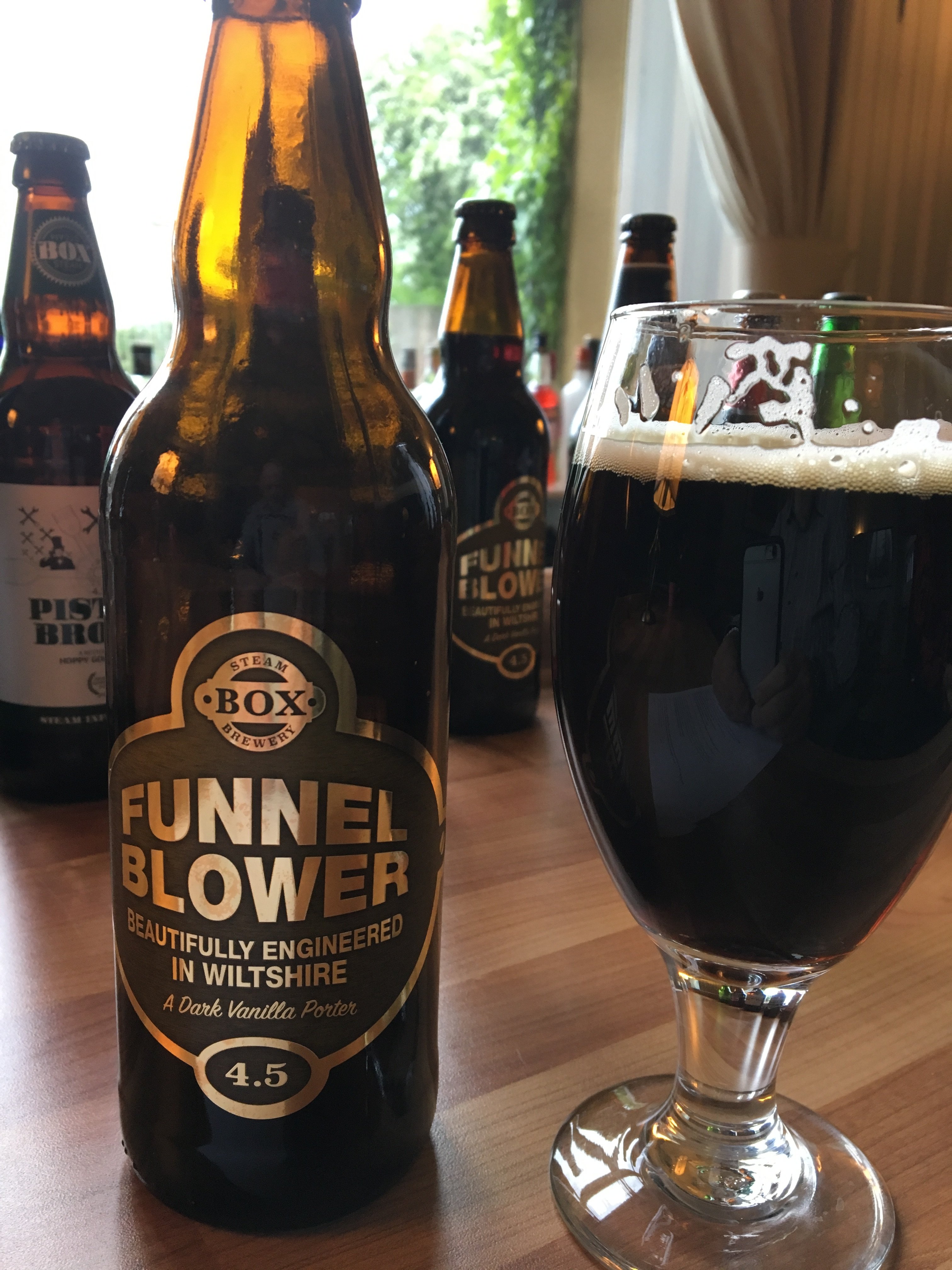 校舍餐厅和酒店-餐饮