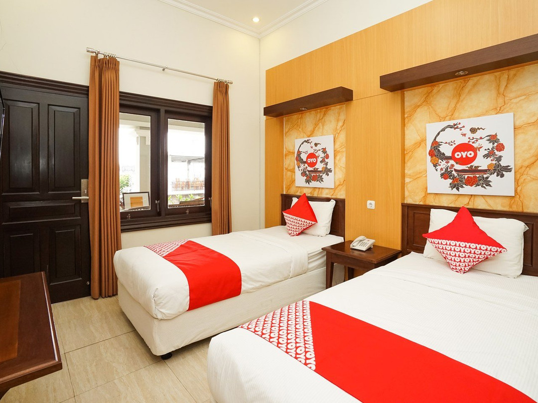 Avila Ketapan Rame Hotel主图