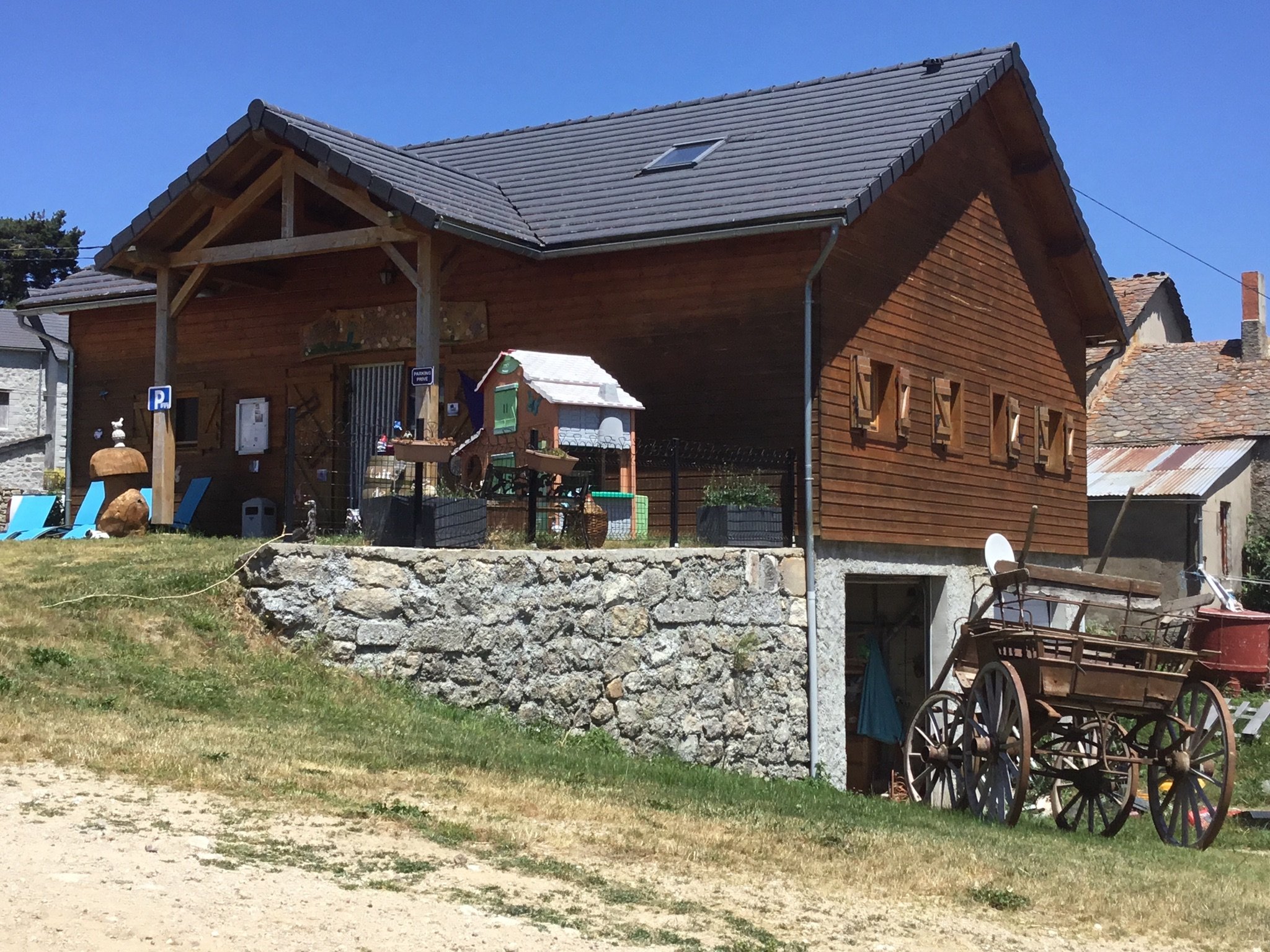 Le Chalet Du Roc-官方