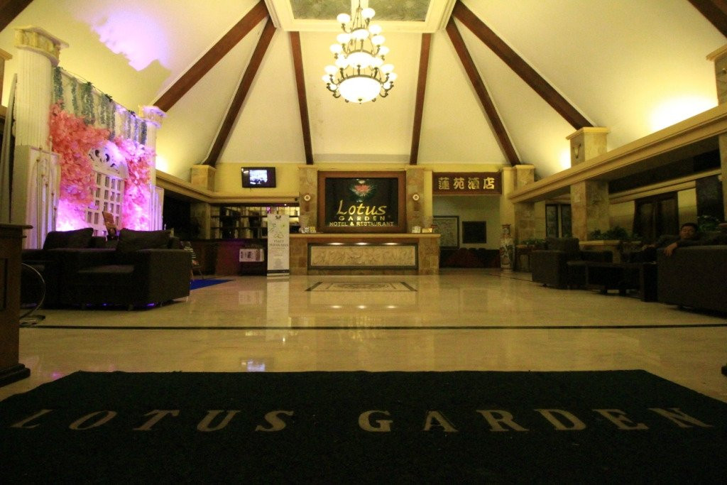 莲花园饭店主图