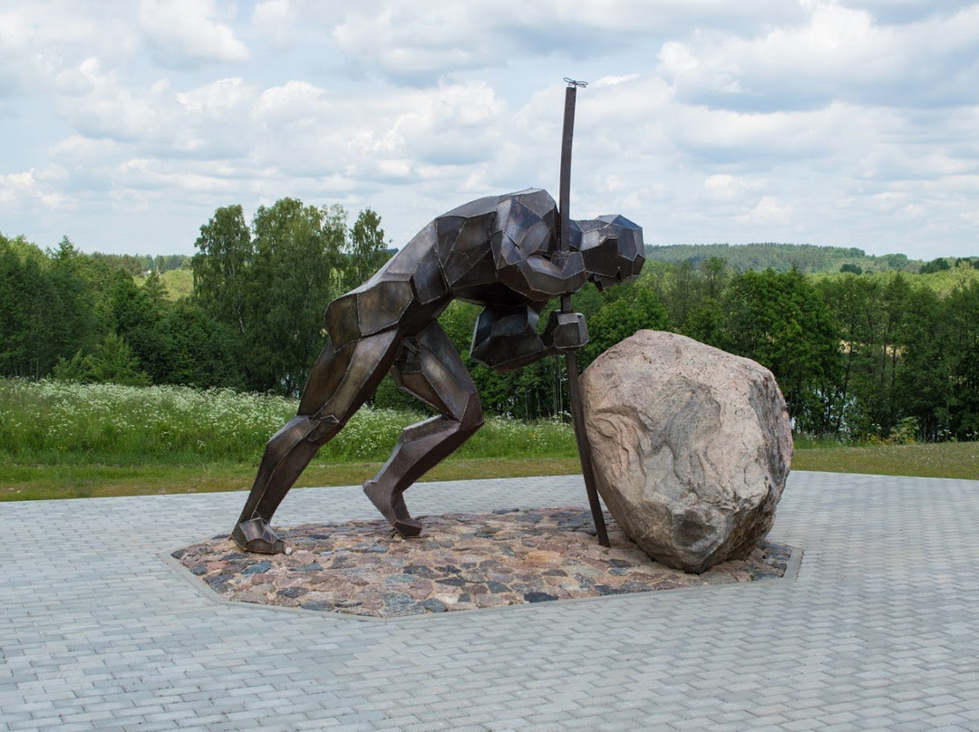 Ignalina旅游景点-Sculpture "Road Worker"