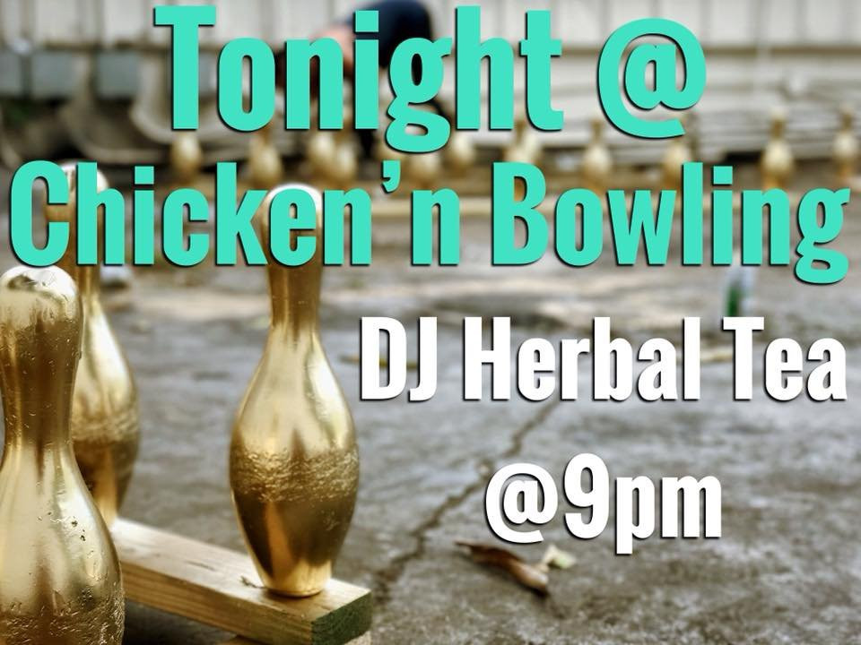 Chicken 'n Bowling-Havensight必去景点