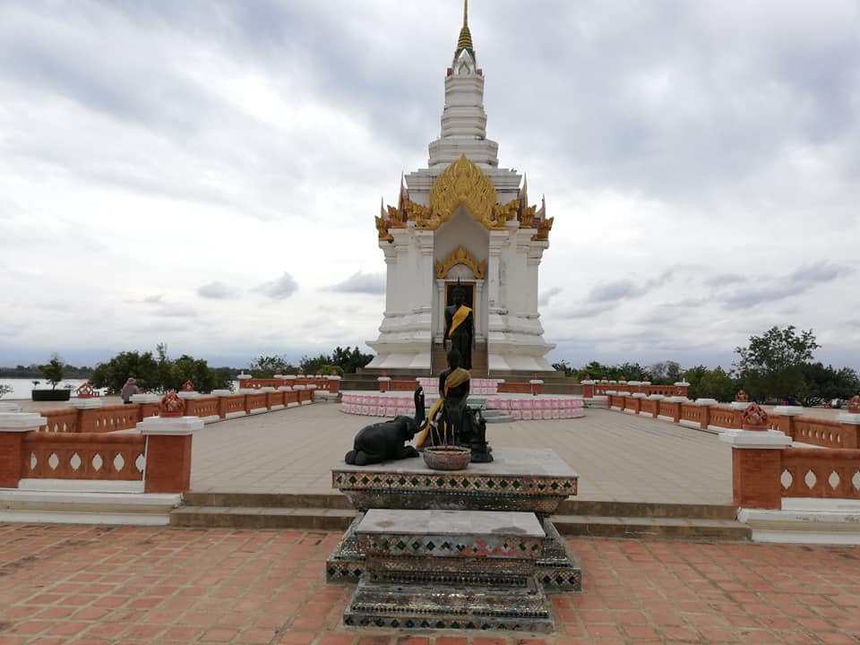 Thung Talay Luang - The Holy Heart Land景点图片