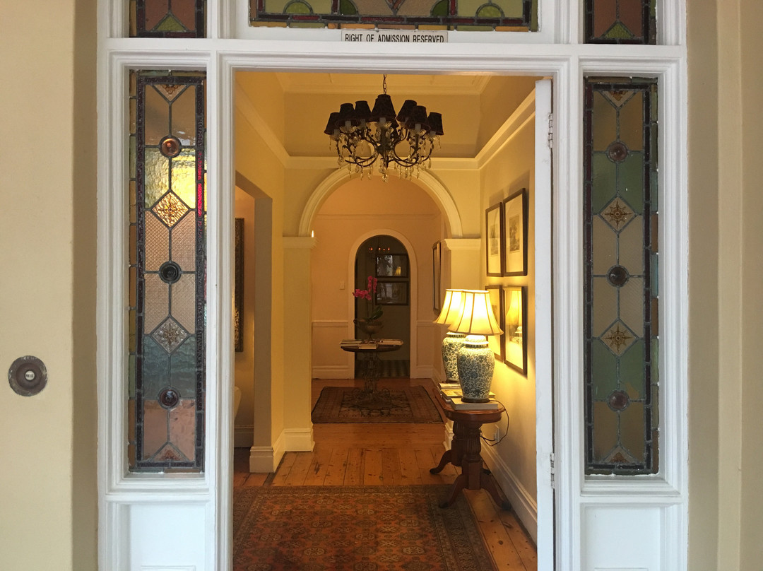 Goble Palms Guest Lodge & Urban Retreat主图