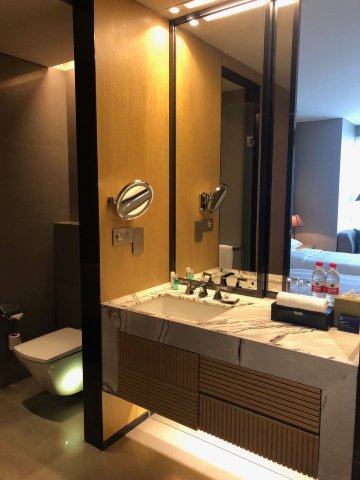 天津东凯悦酒店-浴室