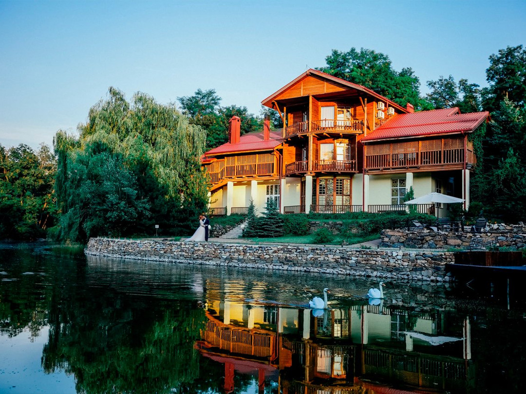 Canyon Park Hotel