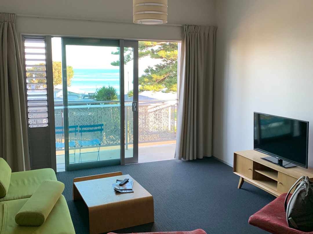 导航海滨度假村主图