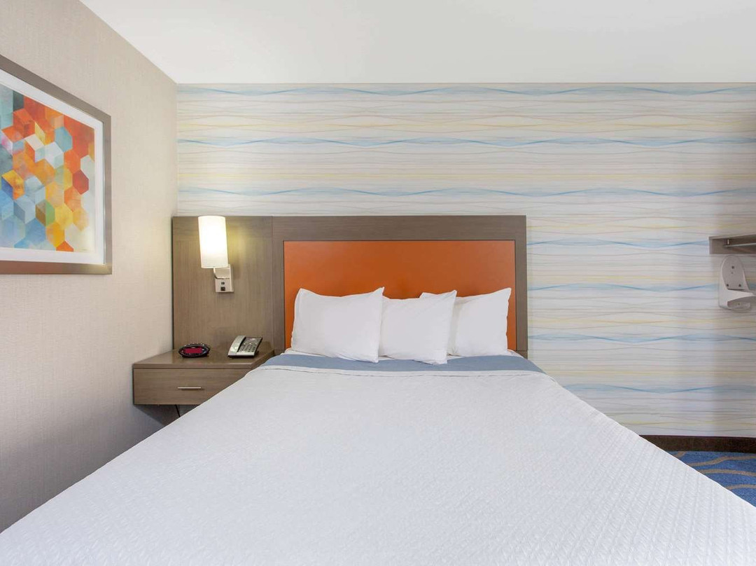 Days Inn by Wyndham Lanham Washington D.C主图