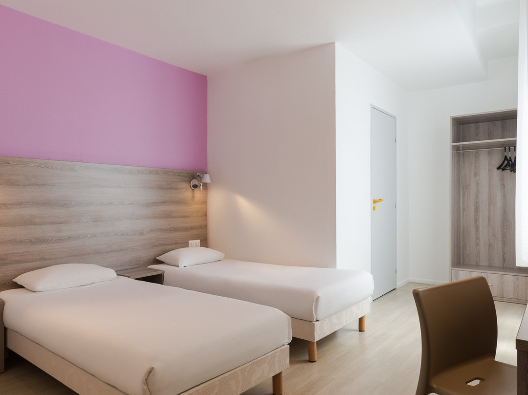 Brit Hotel Nevers Centre Gare主图
