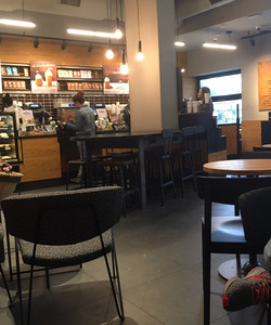 Starbucks Plaza de las Tendillas餐厅图片