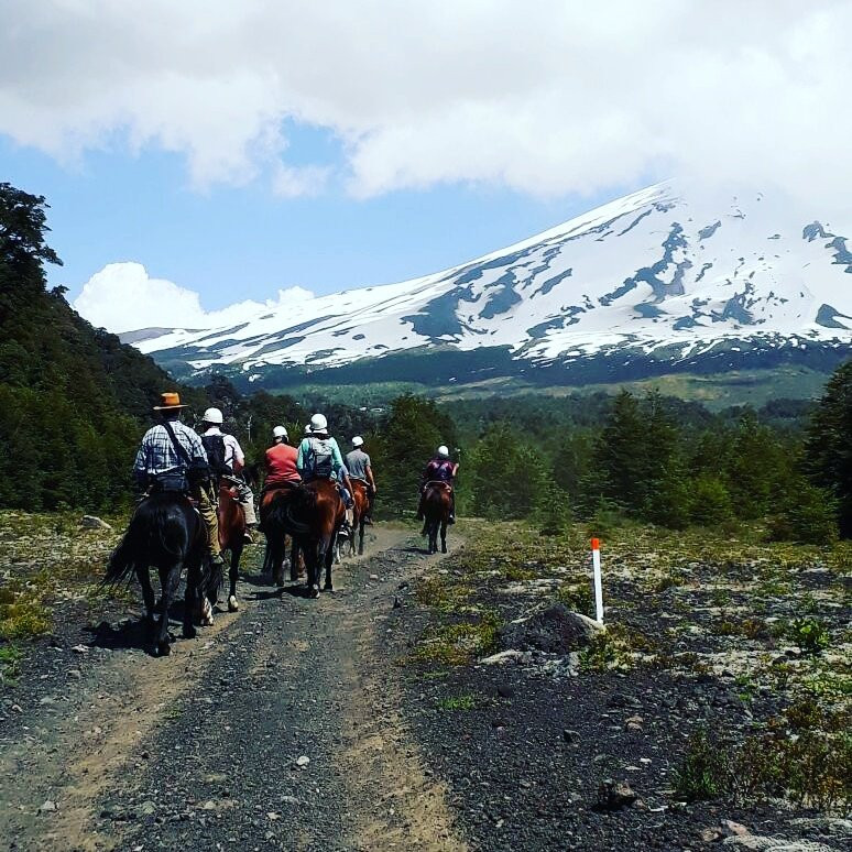 Cabalgatas Don German-普孔必去景点