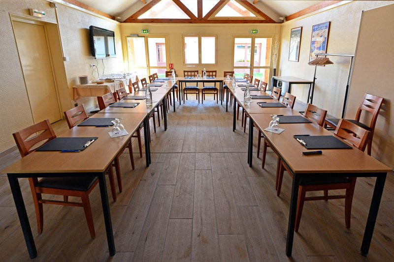 Logis Hôtel des Lacs Rest. l'Envolée主图