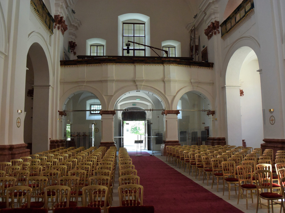 Kostol sv. Františka Xaverského-Skalica必去景点